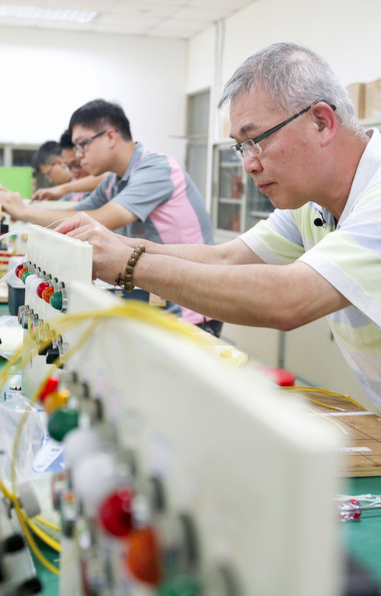 Ministry of Labor announces draft of Employment Law for Middle-aged and Senior Persons.